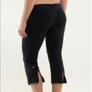🛑 SOLD lululemon Tadasana cropped leggings
